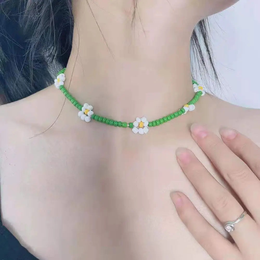שרשרת חרוזים נשים